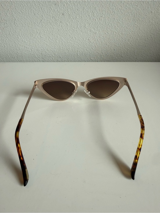 Diff Eyewear RAE Rose Gold Cat Eye Sunglasses with Dark Brown Lenses